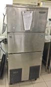 1 x Hoshizaki Ice Maker IM-240M2E - Measurement 70 x 66 x height 160cm - Please note there will be a