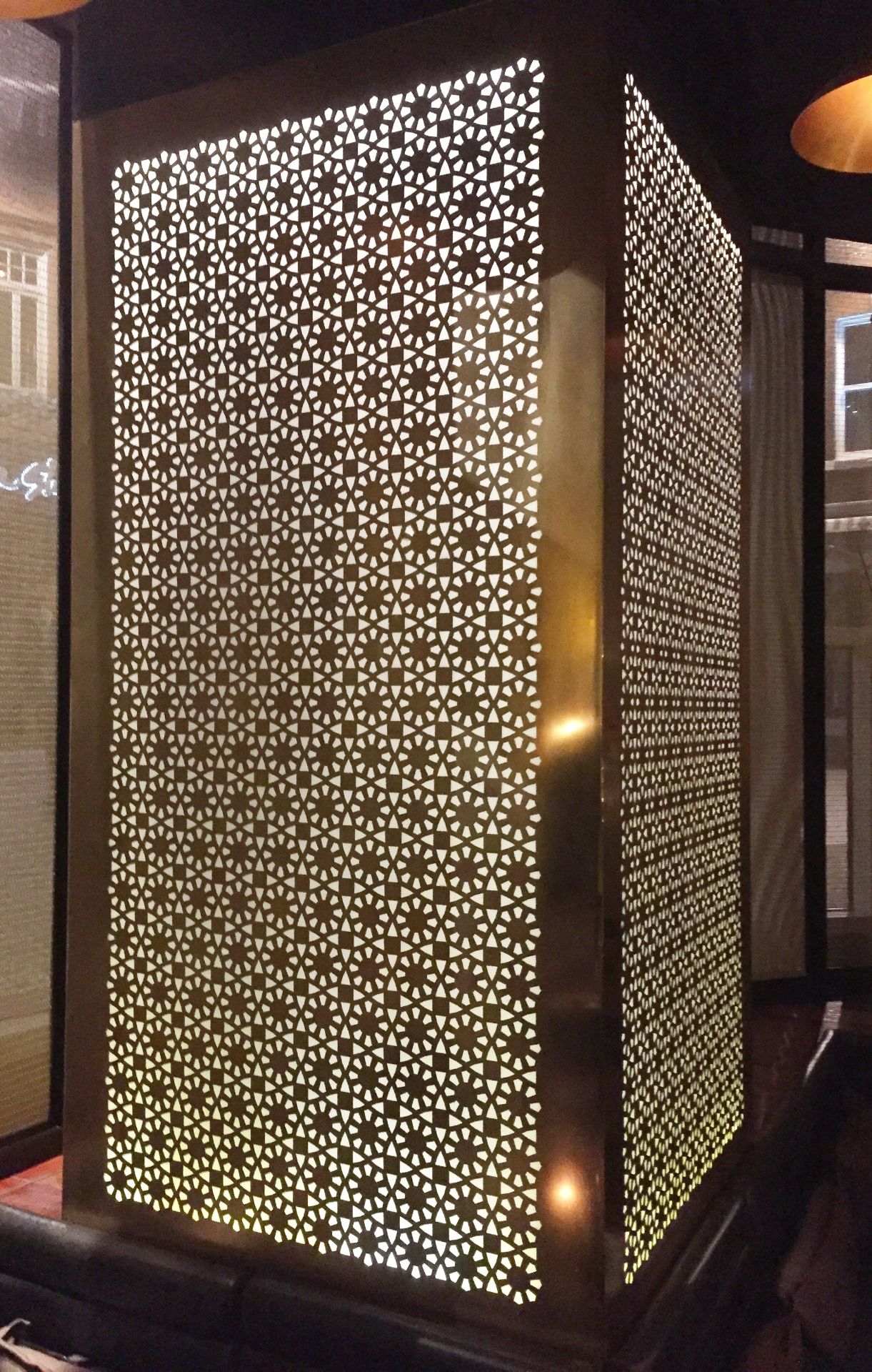 1 x Set of 4 Gold Metallic Panels with feature cut out designs - presently set around column, - Image 3 of 5