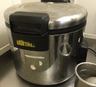 2 x Assorted 6L Rice Cookers (1 x Buffalo & 1 Burco) - Buyers will be required to carry off the site