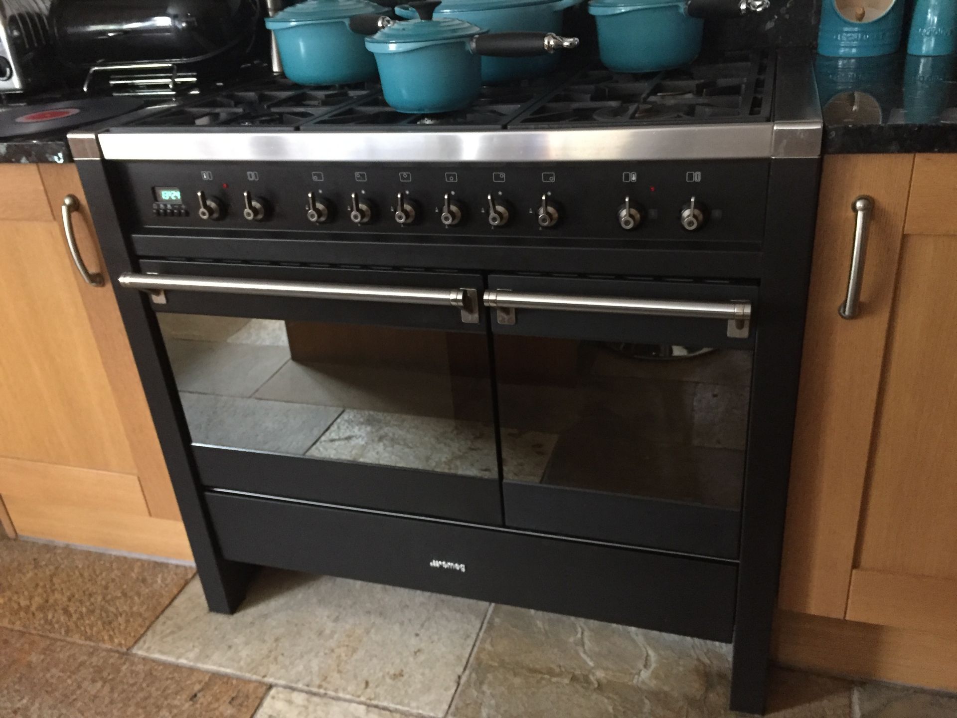 1 x Smeg 6 Burner Range Cooker - Type 2DA - Includes Smeg Extractor Hood - Excellent Condition - - Image 10 of 15