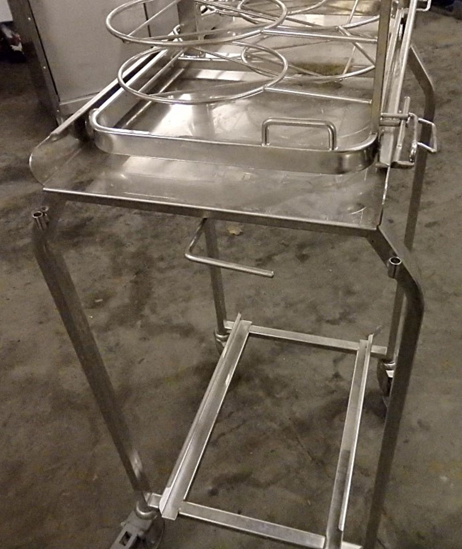 1 x Stainless Steel Plate Rack / Trolley With Thermal Cover -  Only Used Once Before - 31 Plate - Image 5 of 7
