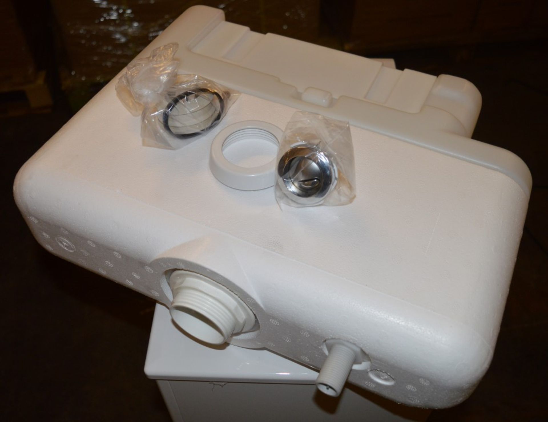 1 x Venizia BTW Toilet Pan Unit in White Gloss With Concealed Cistern - 500mm Width - Includes - Image 3 of 3