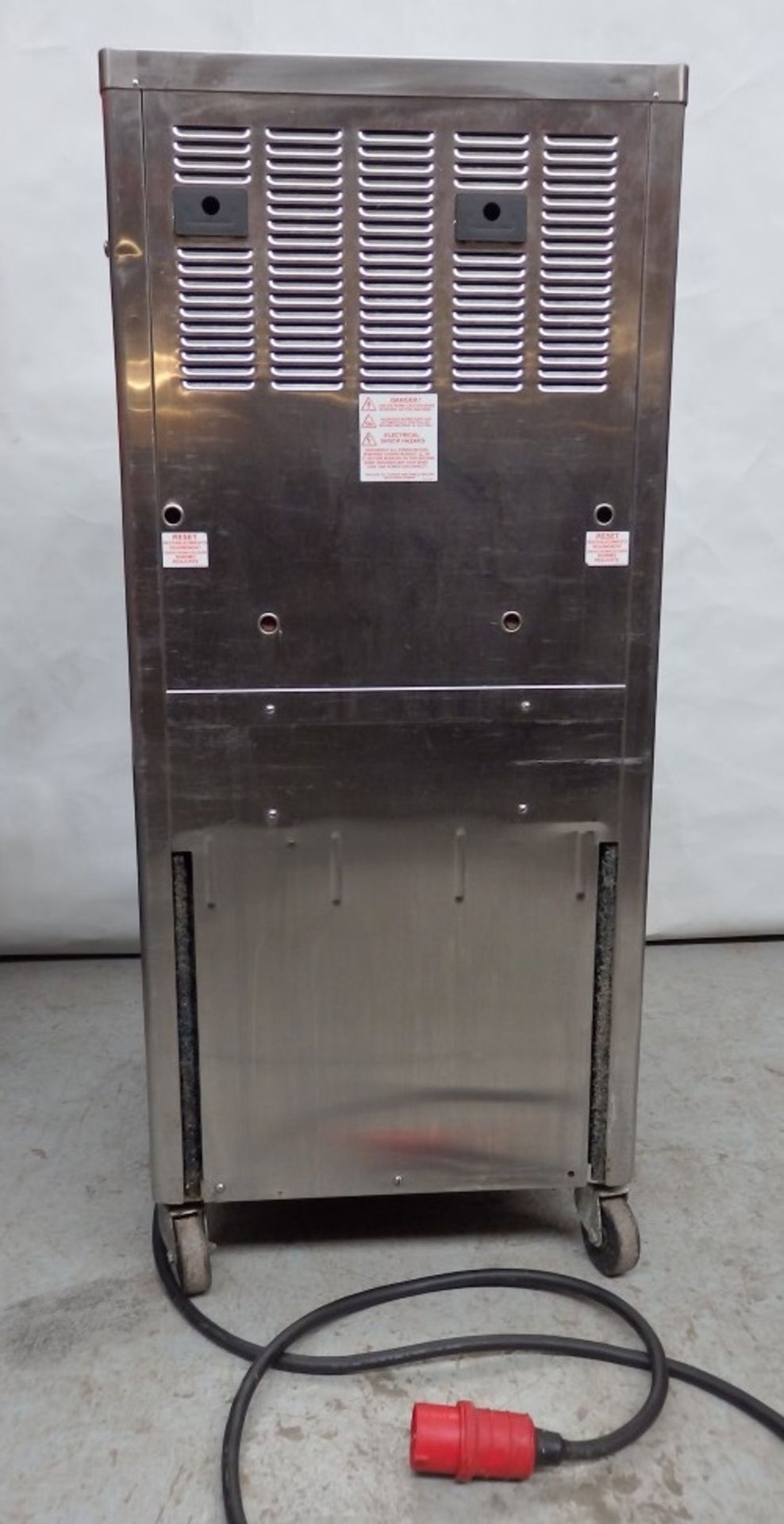 1 x Taylor Combination Shake and Soft Serve Commercial Ice Cream Machine (Model: C606)- - Image 21 of 21
