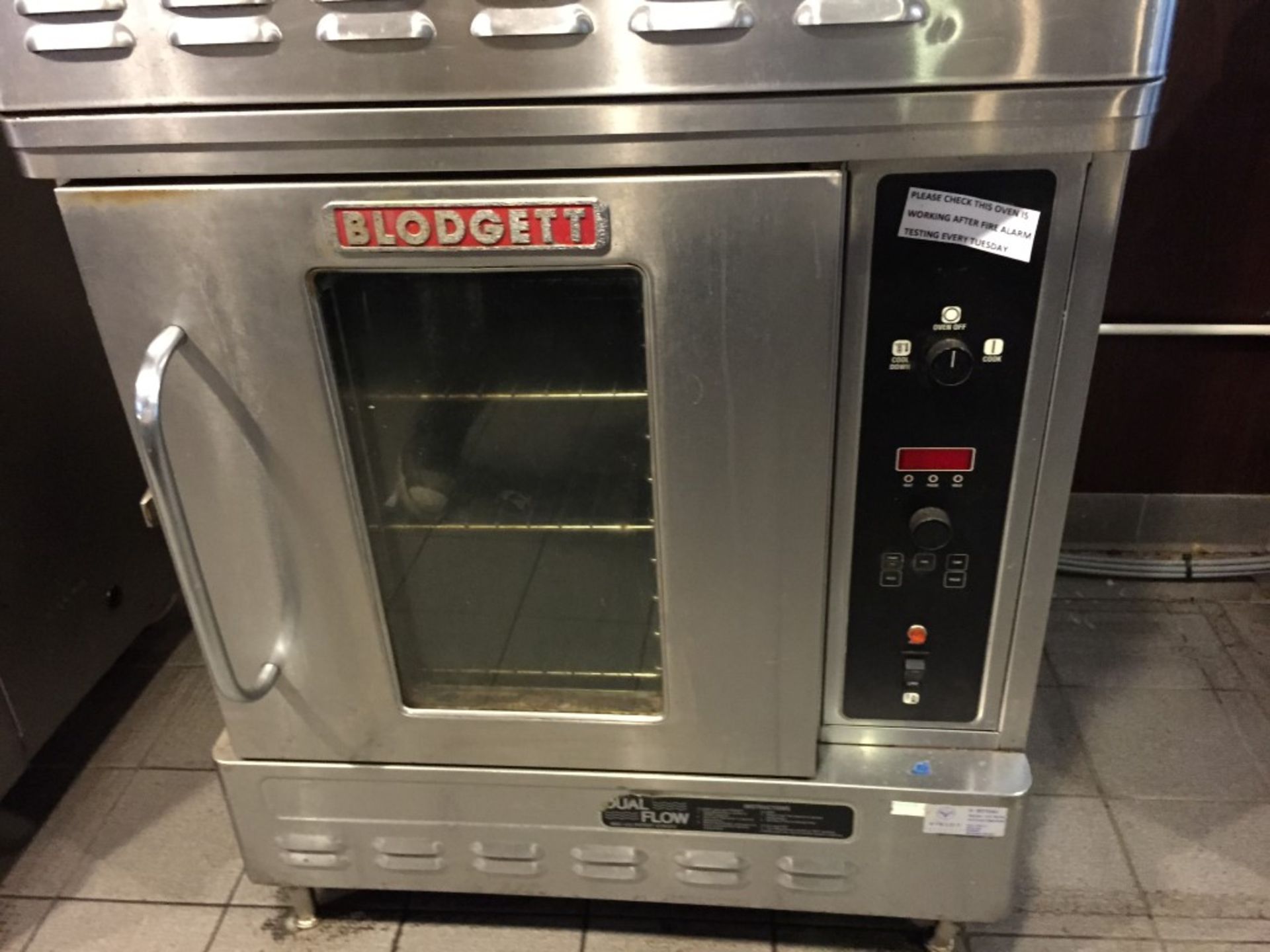 1 x Blodgett Convection Oven - Model DFG50 - Features Duel Flow, Half Size, Single Deck, Solid State - Image 7 of 7