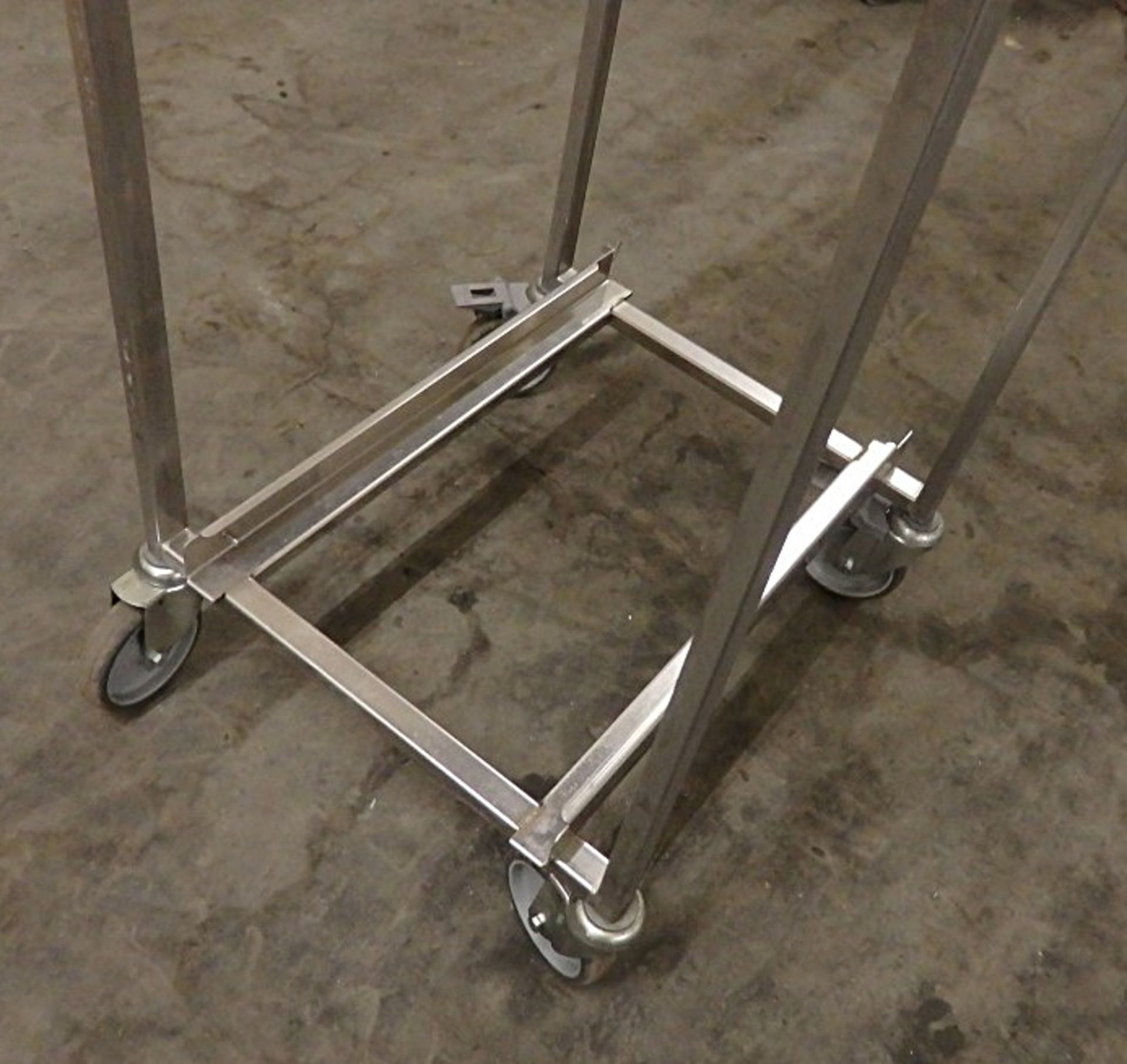 1 x Stainless Steel Plate Rack / Trolley With Thermal Cover -  Only Used Once Before - 31 Plate - Image 3 of 7