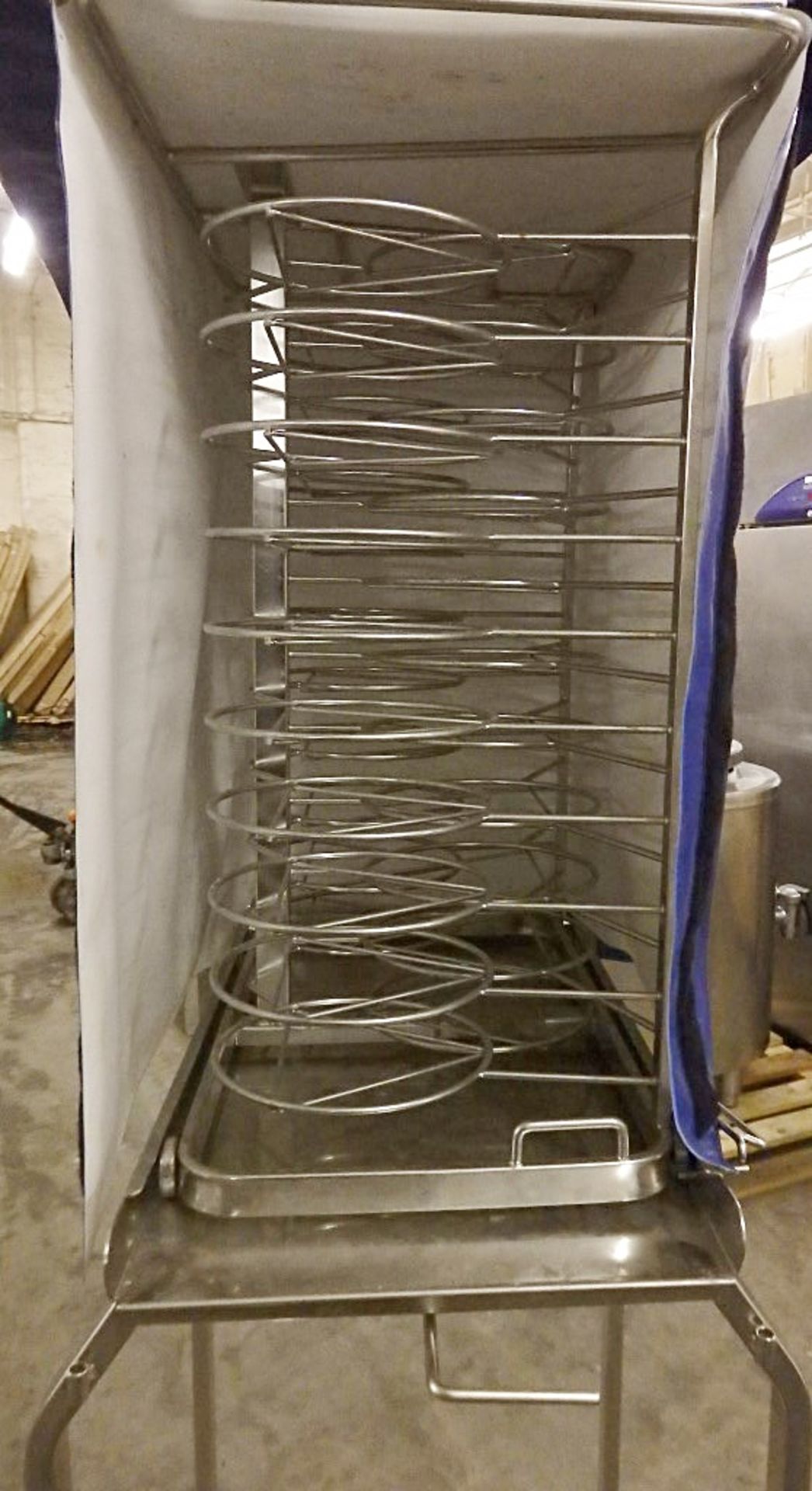 1 x Stainless Steel Plate Rack / Trolley With Thermal Cover -  Only Used Once Before - 31 Plate - Image 2 of 7
