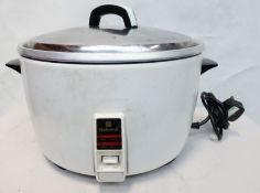 1 x Commercial Rice Cooker - Model: SR-42GHXN - Capacity 4.2 Litre (24 portions) - Features A Keep