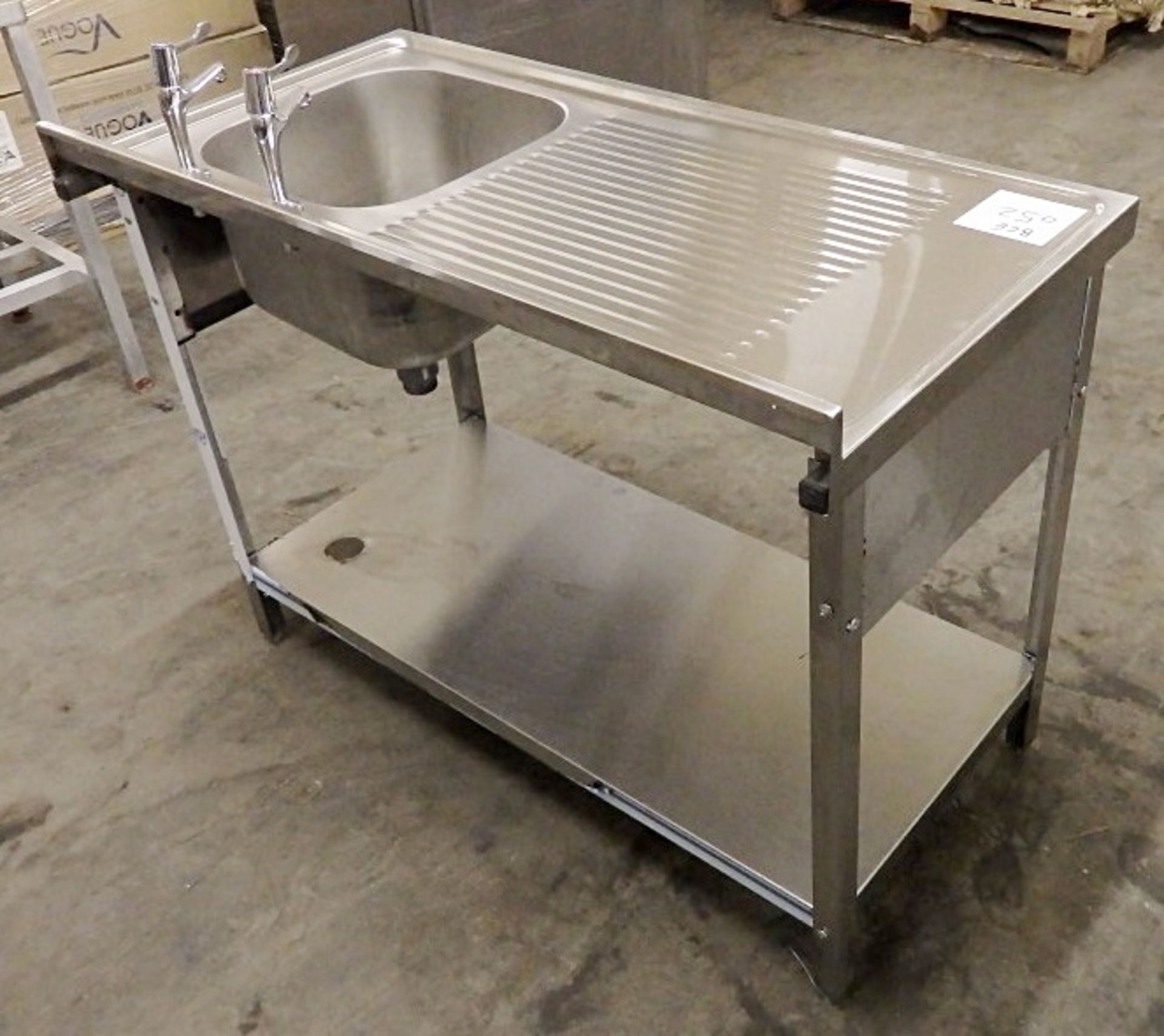 1 x Freestanding Commercial Stainless Steel Sink Unit - Dimensions: W120 x D60 x H92cm - Ref: BCE052 - Image 6 of 8