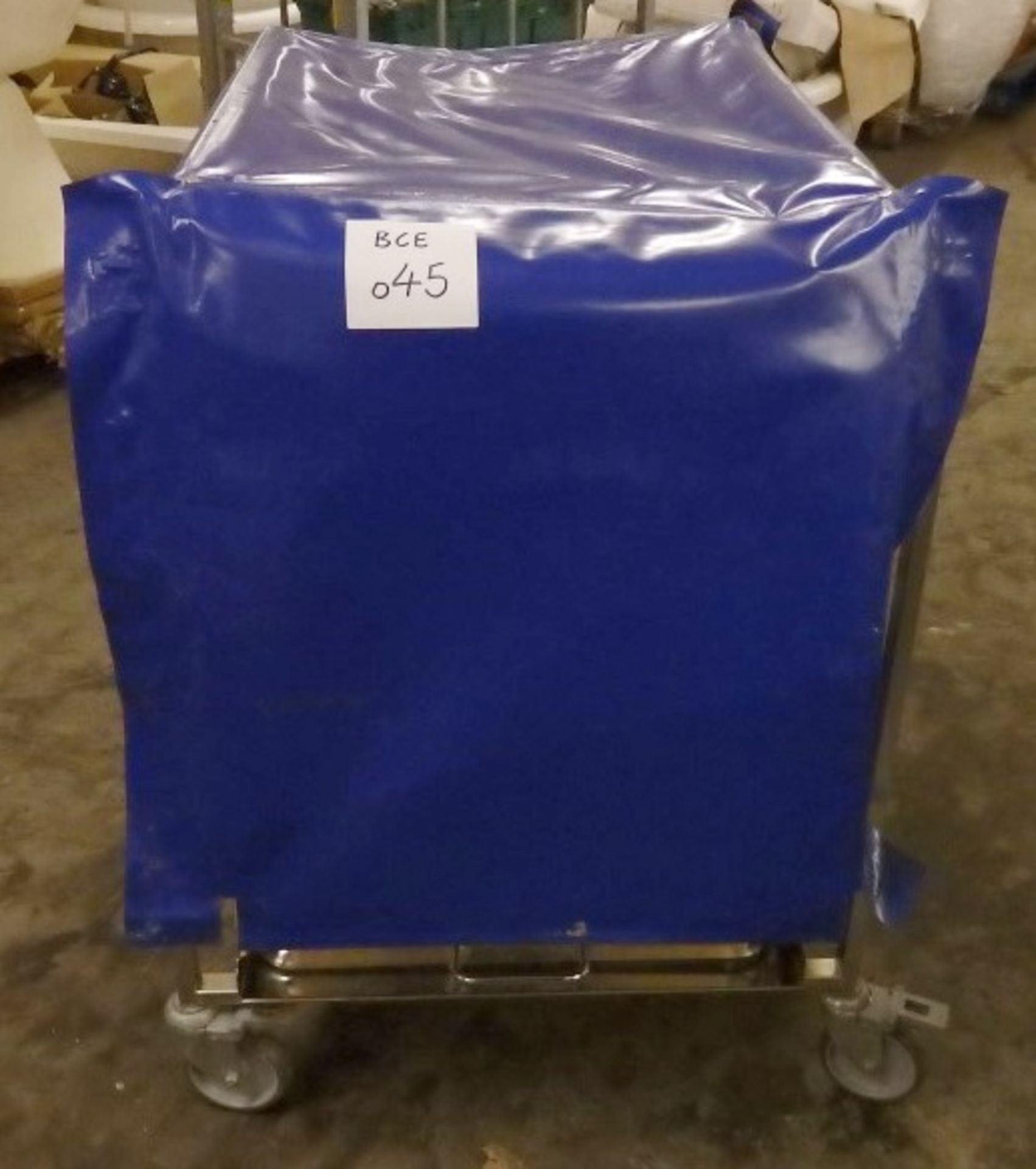 1 x Stainless Steel Plate Rack / Trolley With Thermal Cover -  Only Used Once Before - 42 Plate - Image 6 of 7