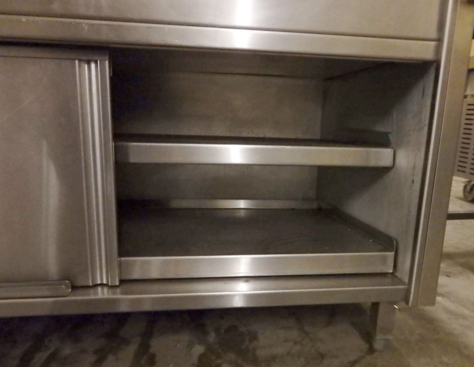 1 x Commercial Large Bain Marie Topped Hot Cupboard - Features Stainless Steel Construction With - Image 9 of 15