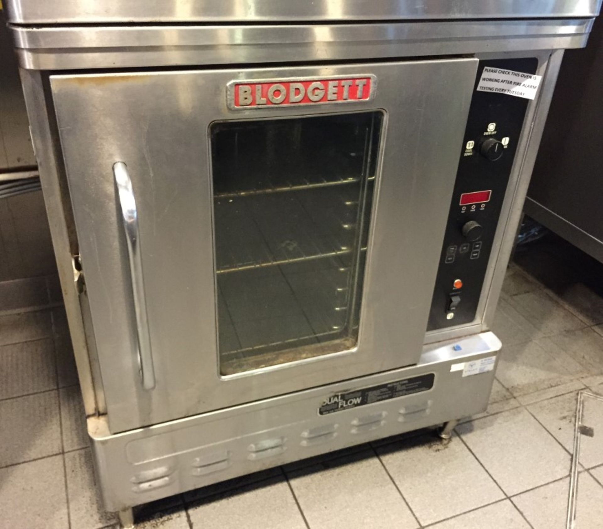 1 x Blodgett Convection Oven - Model DFG50 - Features Duel Flow, Half Size, Single Deck, Solid State
