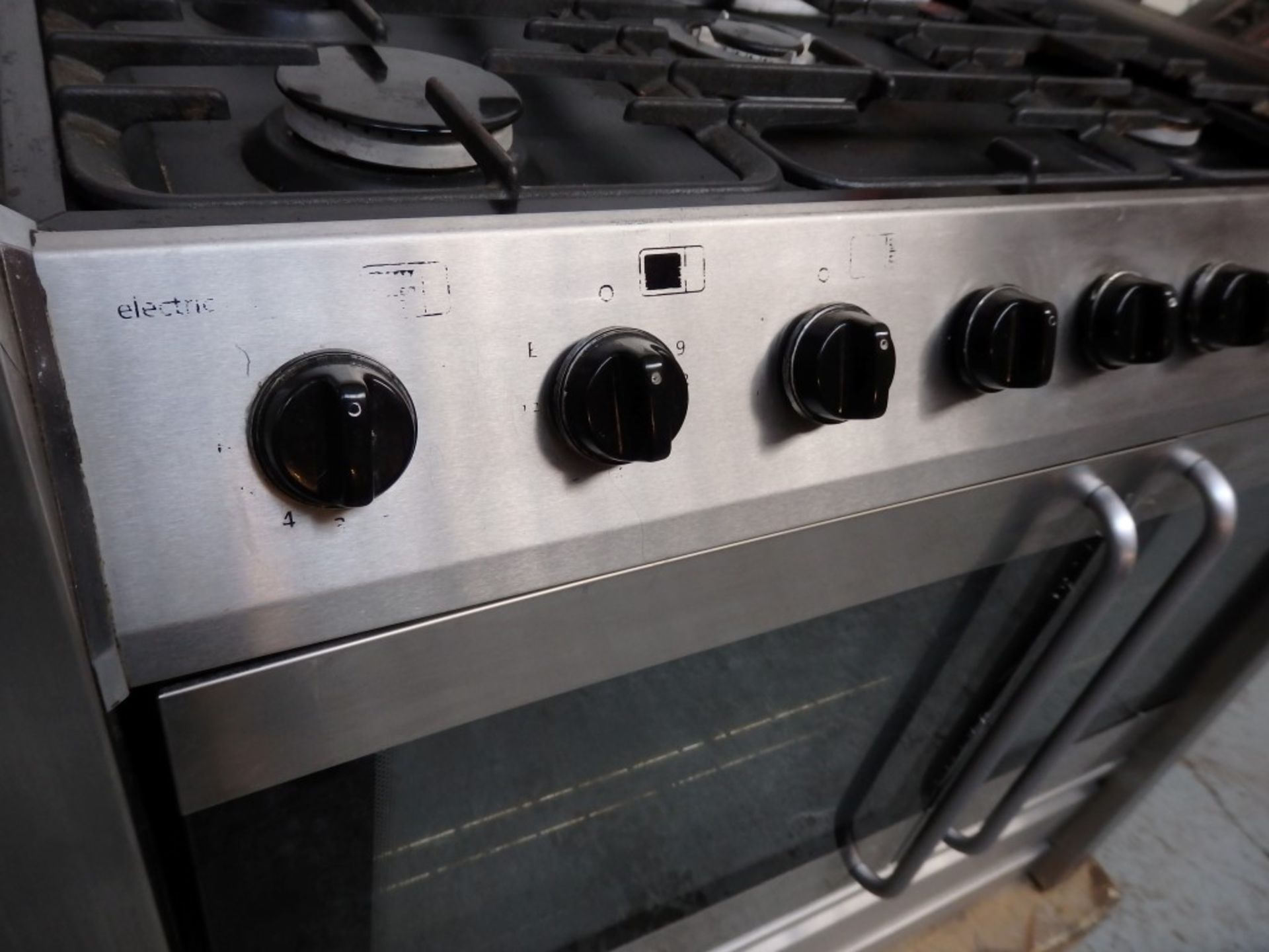 1 x Belling Platinum DB2 Range Cooker - Dual Fuel - 5 Ring Gas Burner and Electric Over - - Image 8 of 15