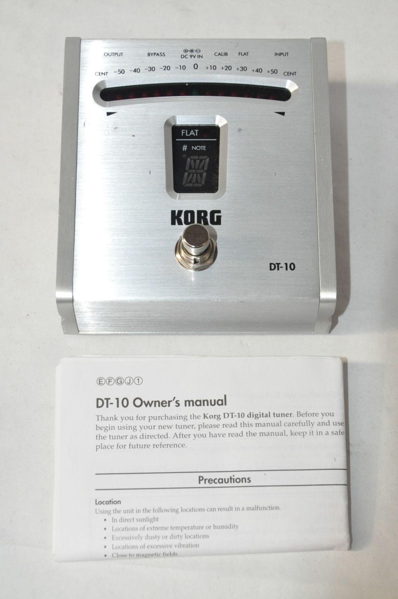 1 x Korg DT-10 Digital Chromatic Tuner - For Guitars and Bass Guitars - Model DT-10 - CL020 - Ref - Image 2 of 3