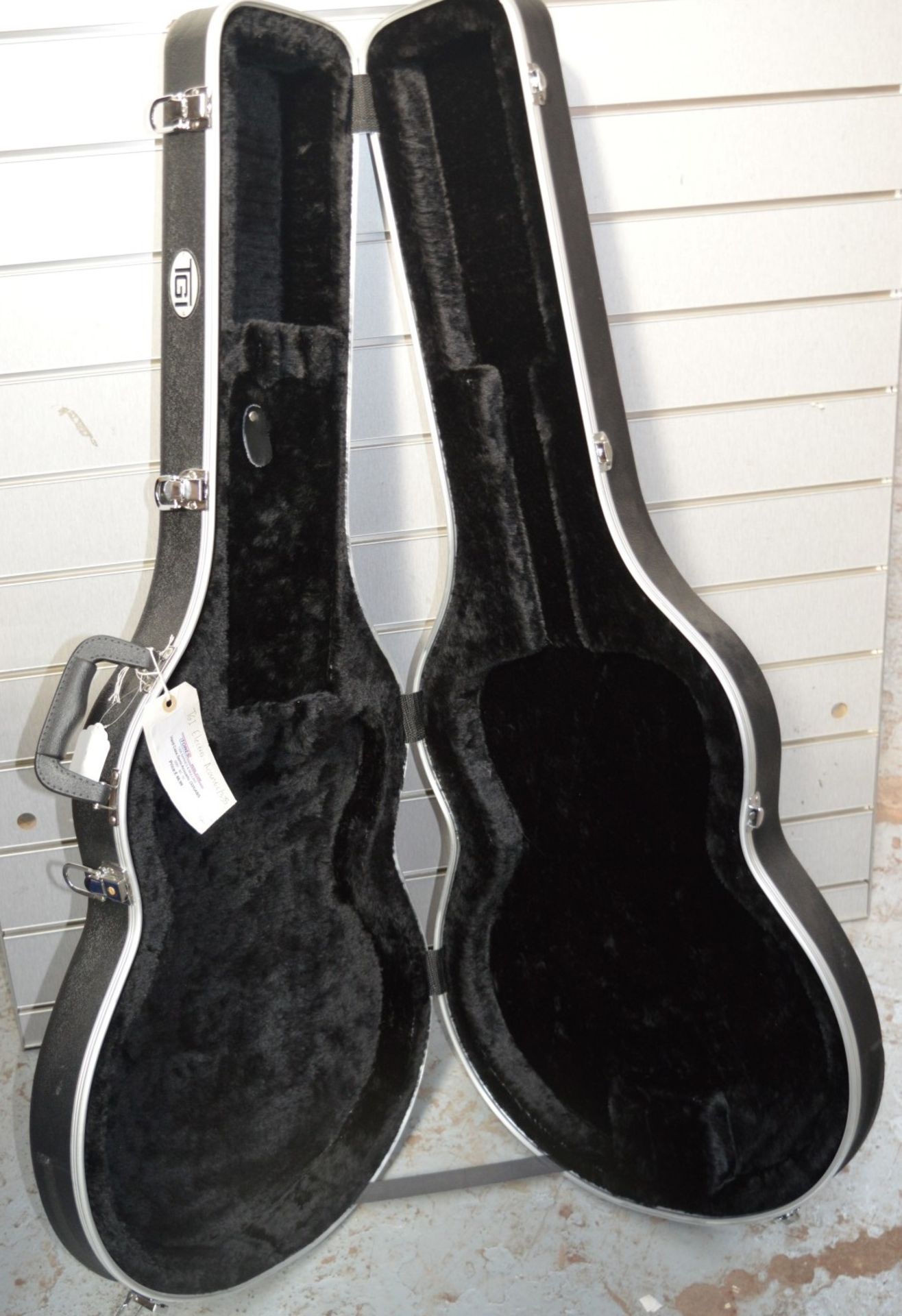 1 x TGI Gibson 335 Style Semi Acoustic Hardshell Guitar Case - CL020 - Ref Pro98 - Location: - Image 5 of 5