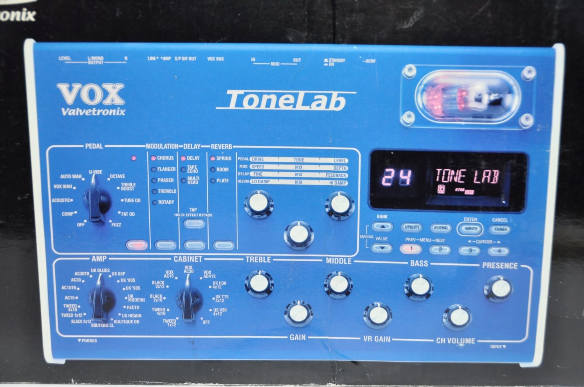 1 x Vox Valvetronix Tone Lab Guitar Amp Modelling Effects Unit – Ex Display Model – Boxed – Comes - Image 12 of 15
