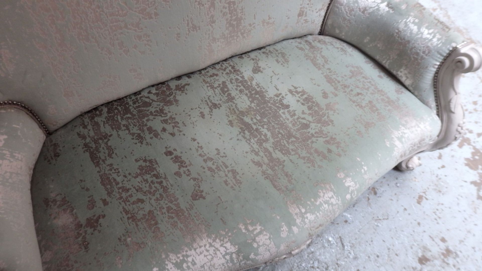 1 x Luxury French Inspired Loveseat / Sofa / Chais - Colour Grey & Silver  *Please Read Conidition - Image 5 of 10