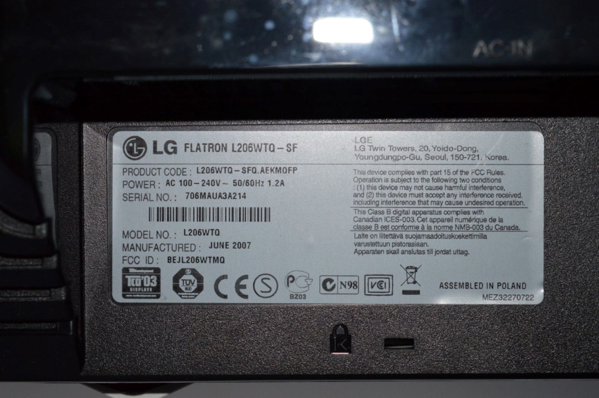 1 x LG Flatron L206WTQ 20 Inch Flat Screen Monitor - Without Cables (Requires Kettle Lead For - Image 2 of 2