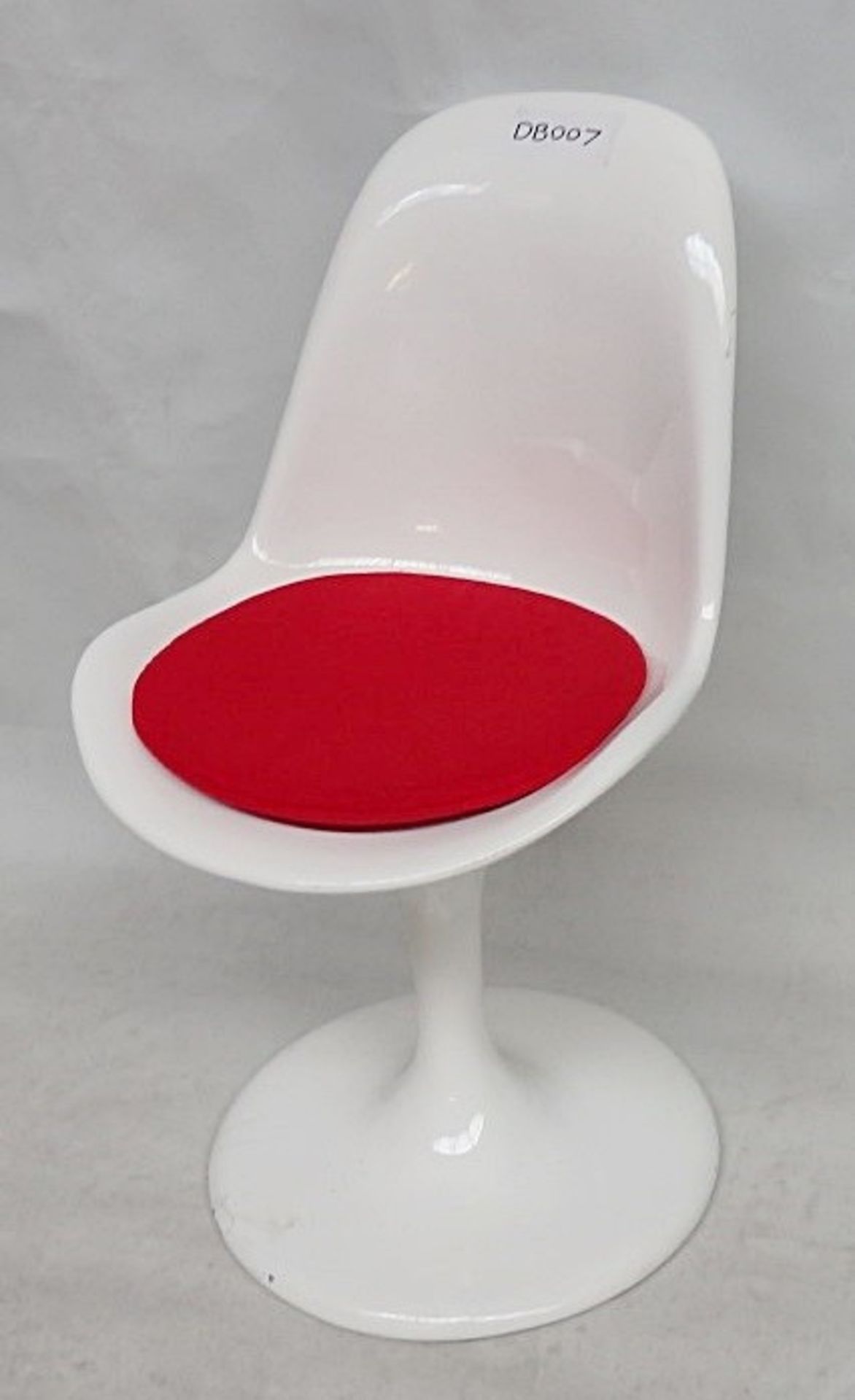 1 x Retro Style Swivel Chair With A White Hi-gloss Finish - Includes Cushion As Shown - - Image 5 of 7