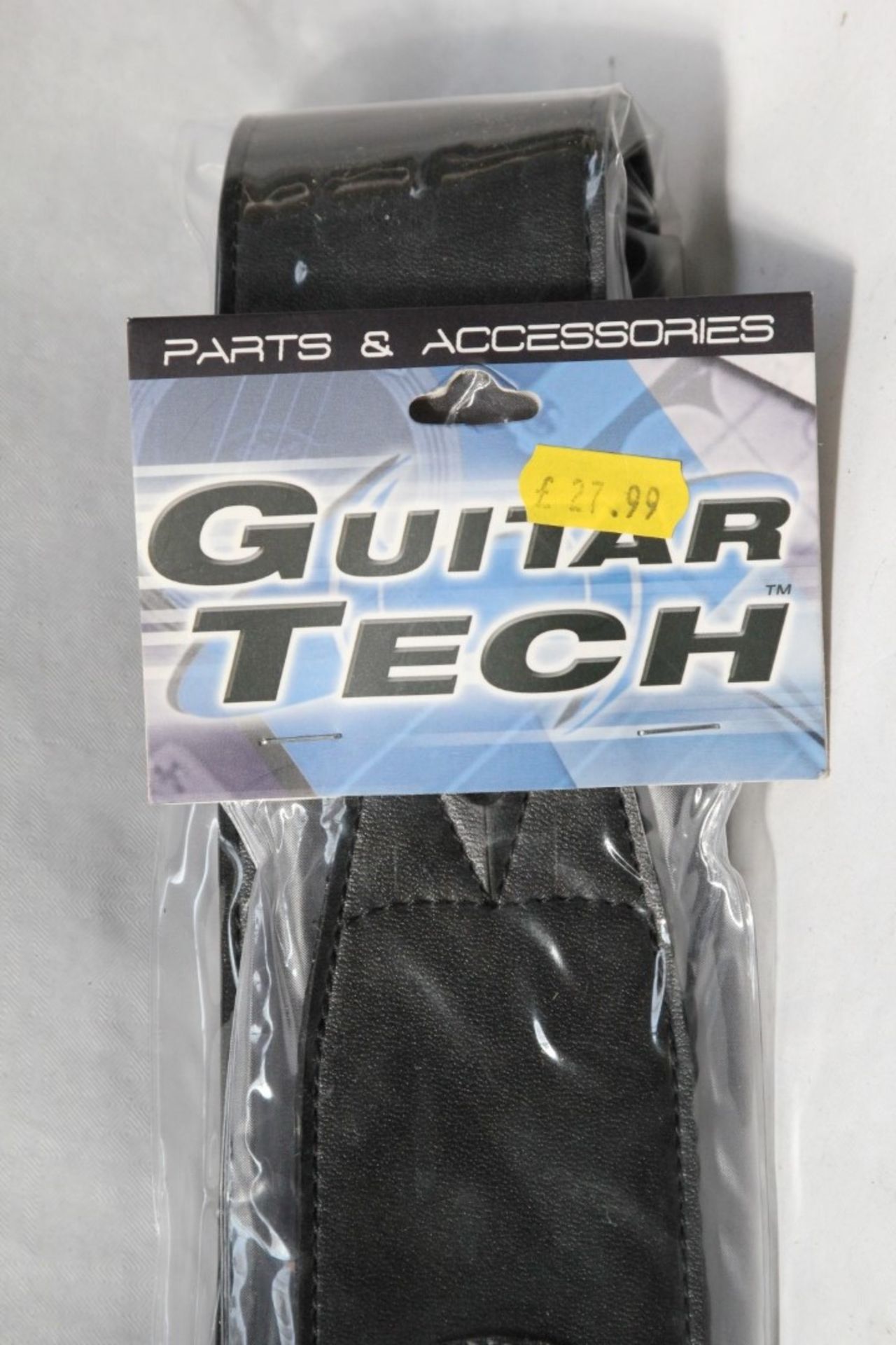 1 x Guitar Tech Leather Studded Guitar Strap - New in Packet - CL020 - Ref Pro173 - Location: - Image 3 of 4