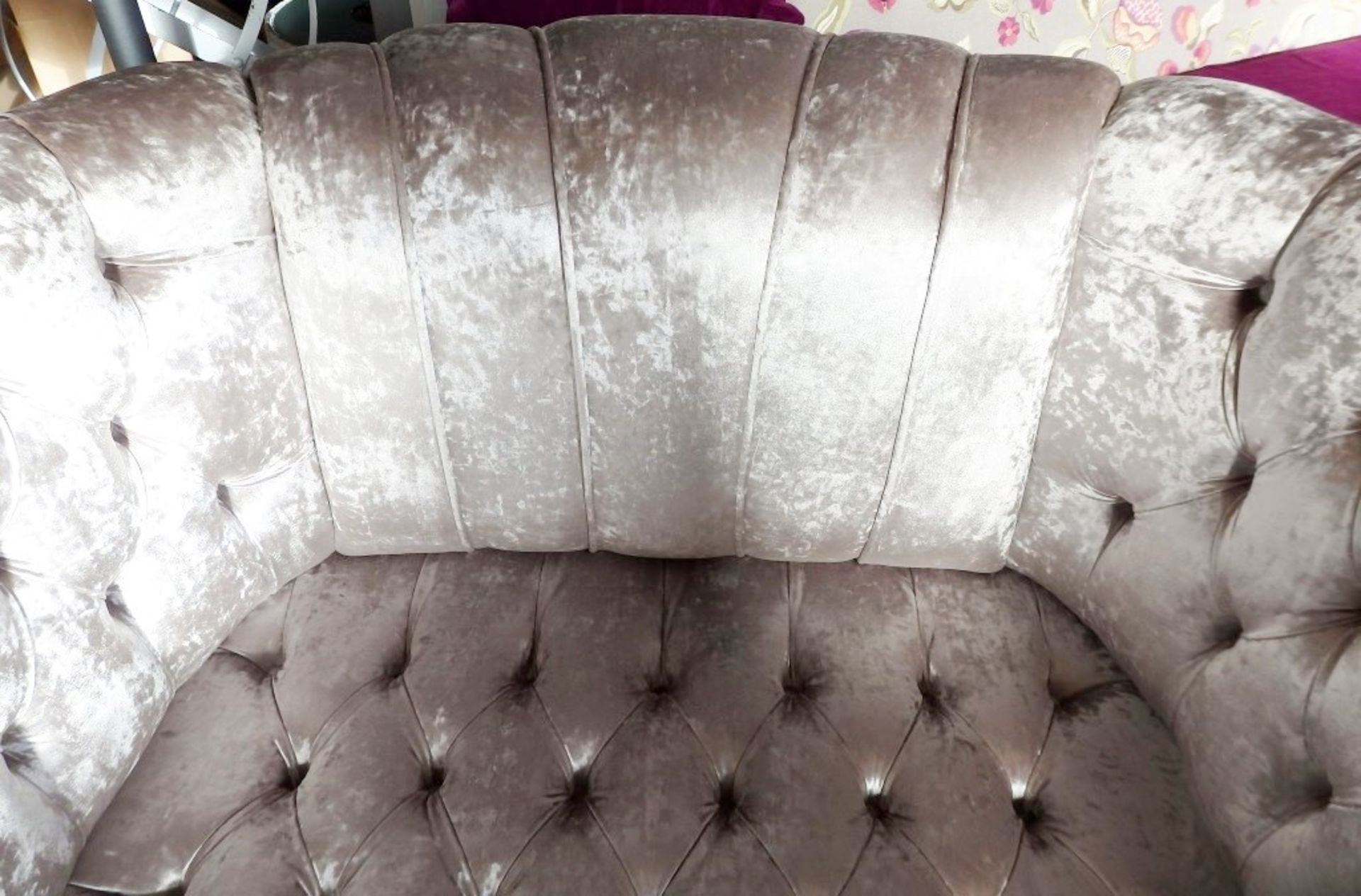 1 x Beautiful Bespoke Oversized Horseshoe Armchair / Sofa - Expertly Built & Upholstered By - Image 4 of 5