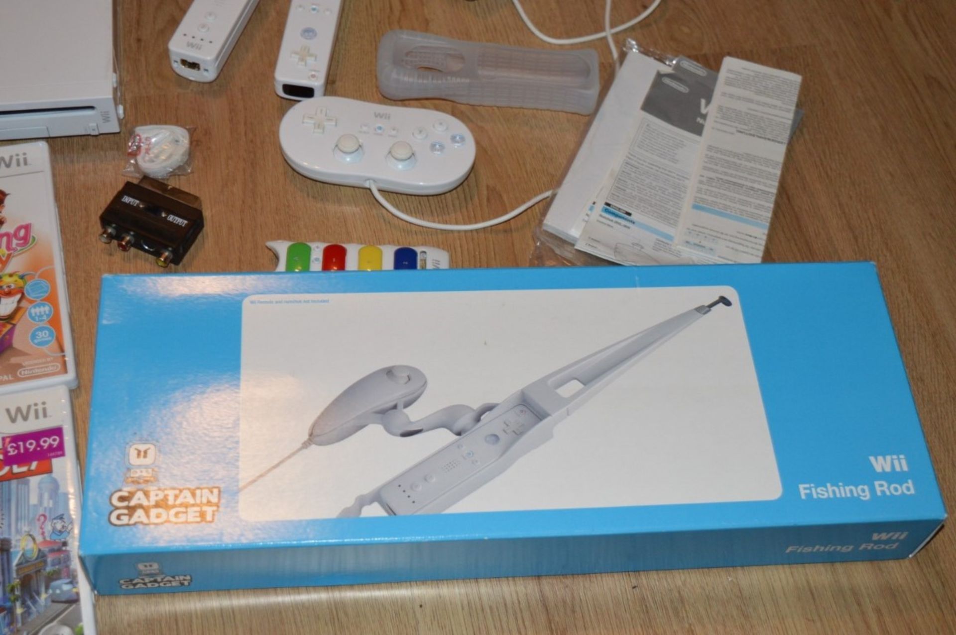 1 x Nintendo Wii Games Console With Wii Fit Board, Various Controllers, Accessories, Fishing Rods - Image 8 of 8