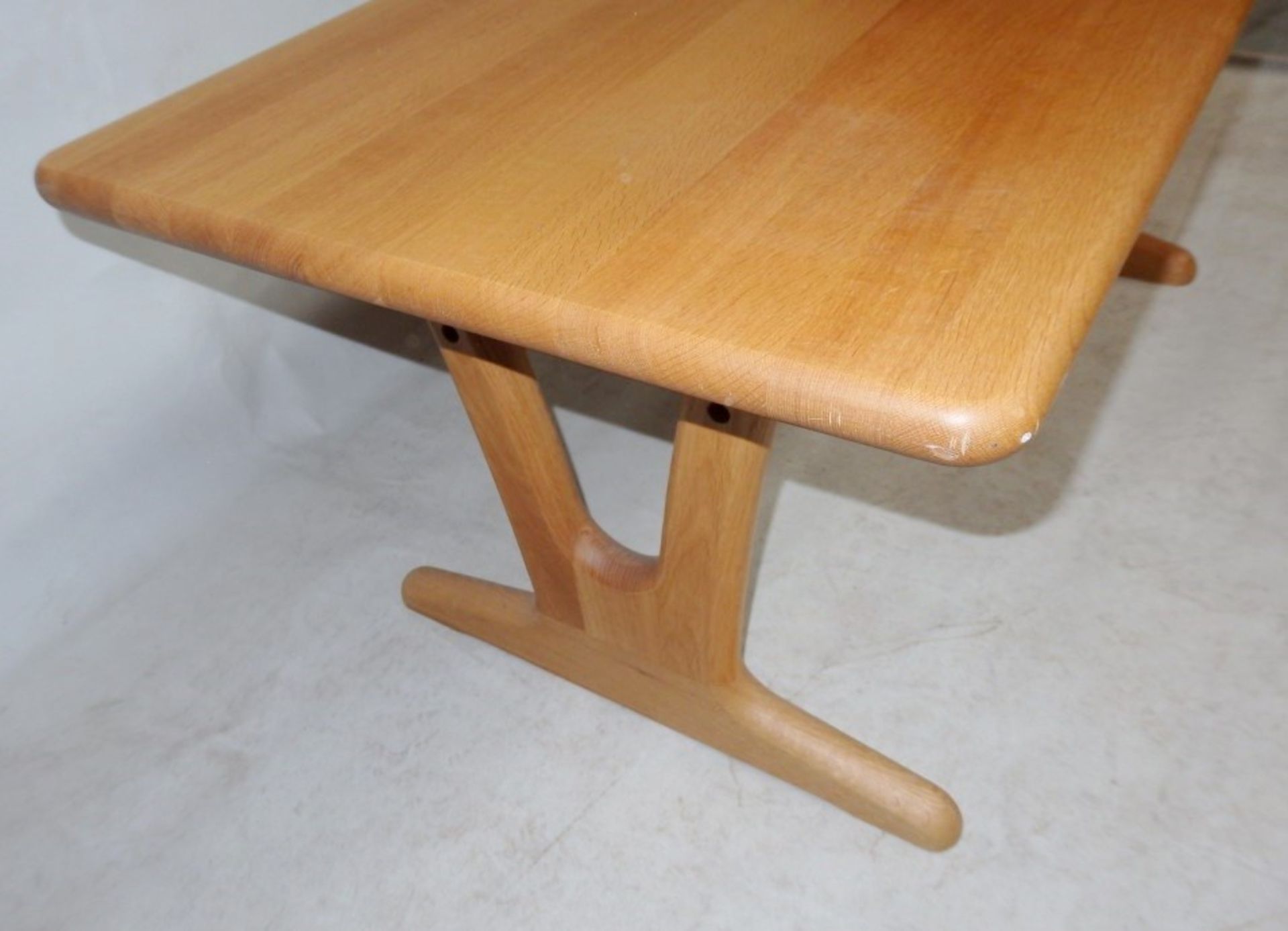 1 x Wooden Table With a Modern Curved Design - Dimensions: W120 x H52 x D60cm - Ref: DB037 - CL122 - - Image 2 of 6