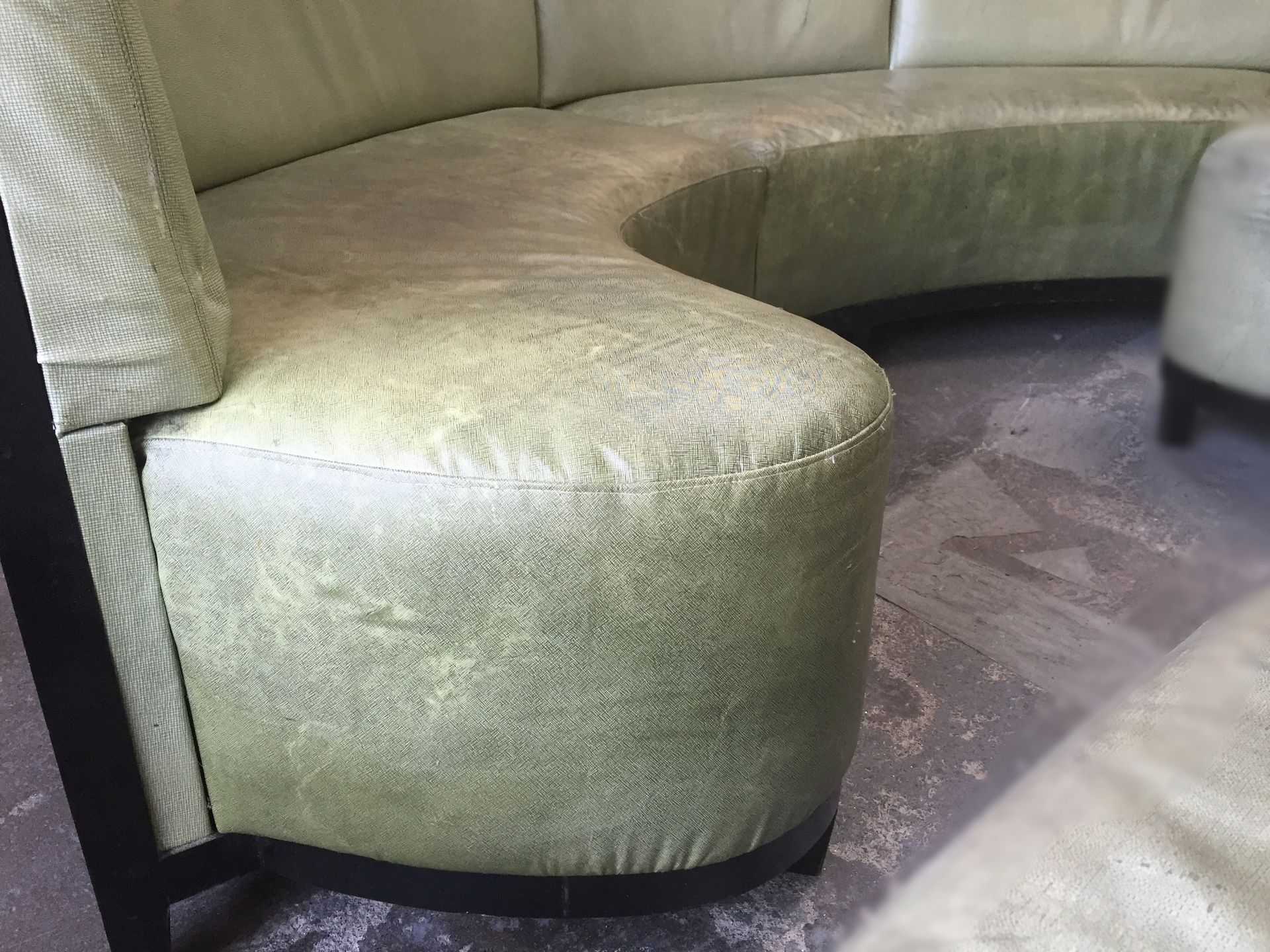 1 x Luxury Upholstered Curved Seating Area - Recently Removed From Nobu - Dimensions: W285 x D62cm x - Image 3 of 17