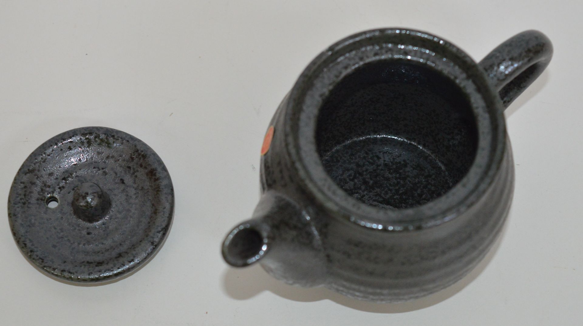 17 x Small Japanese Teapots - Premium Quality - Made in Japan - CL158 - Includes Lids - 7.5cm Tall - - Image 6 of 6