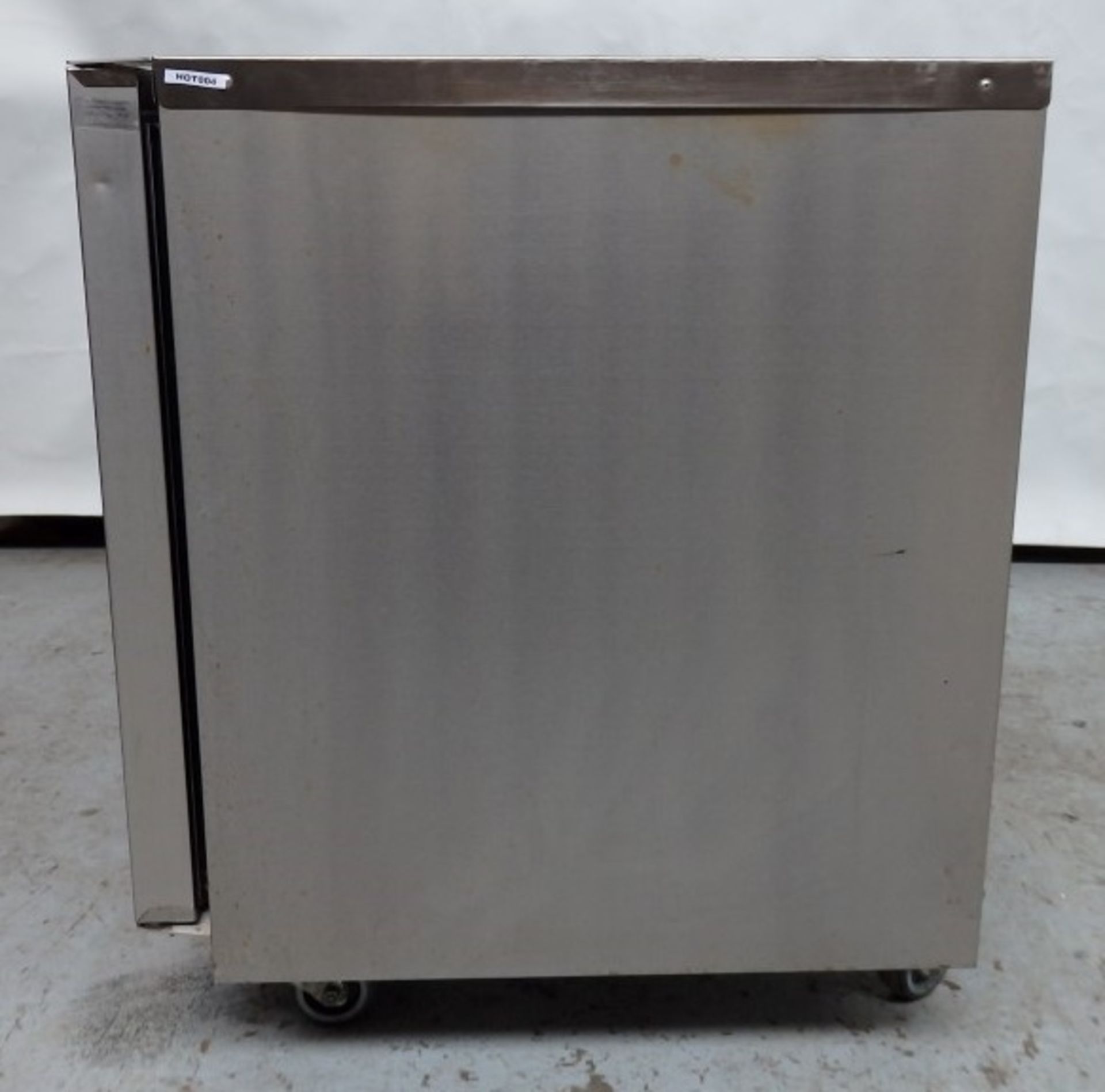 1 x FOSTER Commercial Undercounter Refrigerator With 2-Door Storage, Drawer And Stainless Steel - Image 8 of 13