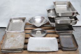 36 x Various Steel Strays Including Oven Trays, Cooking Trays, Cylinder Trays, Serving Trays and