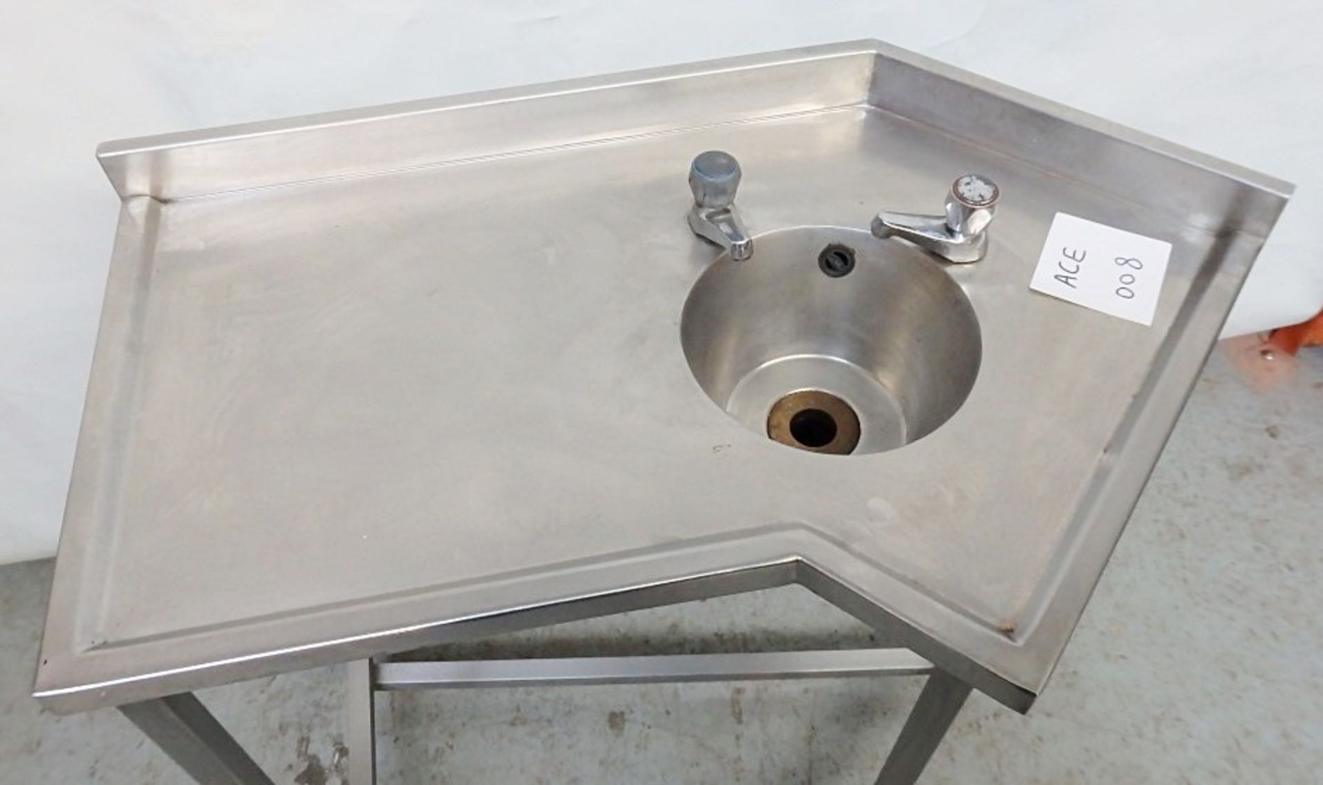 1 x Stainless Steel Free-standing Sink Basin Unit With Hot and Cold Taps - H87 x W130 x D50 cms - - Image 3 of 4