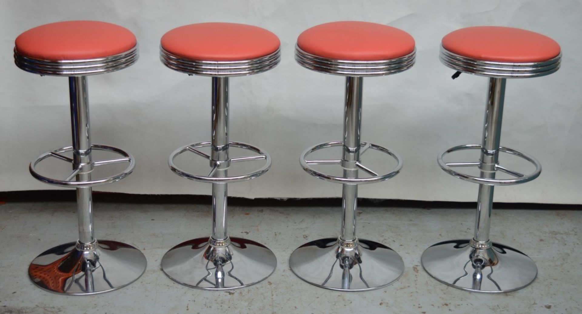 4 x Retro American Roadside Diner Themed Gas Lift Bar Stools - CL164 - Fantastic Stools With Full - Image 9 of 14