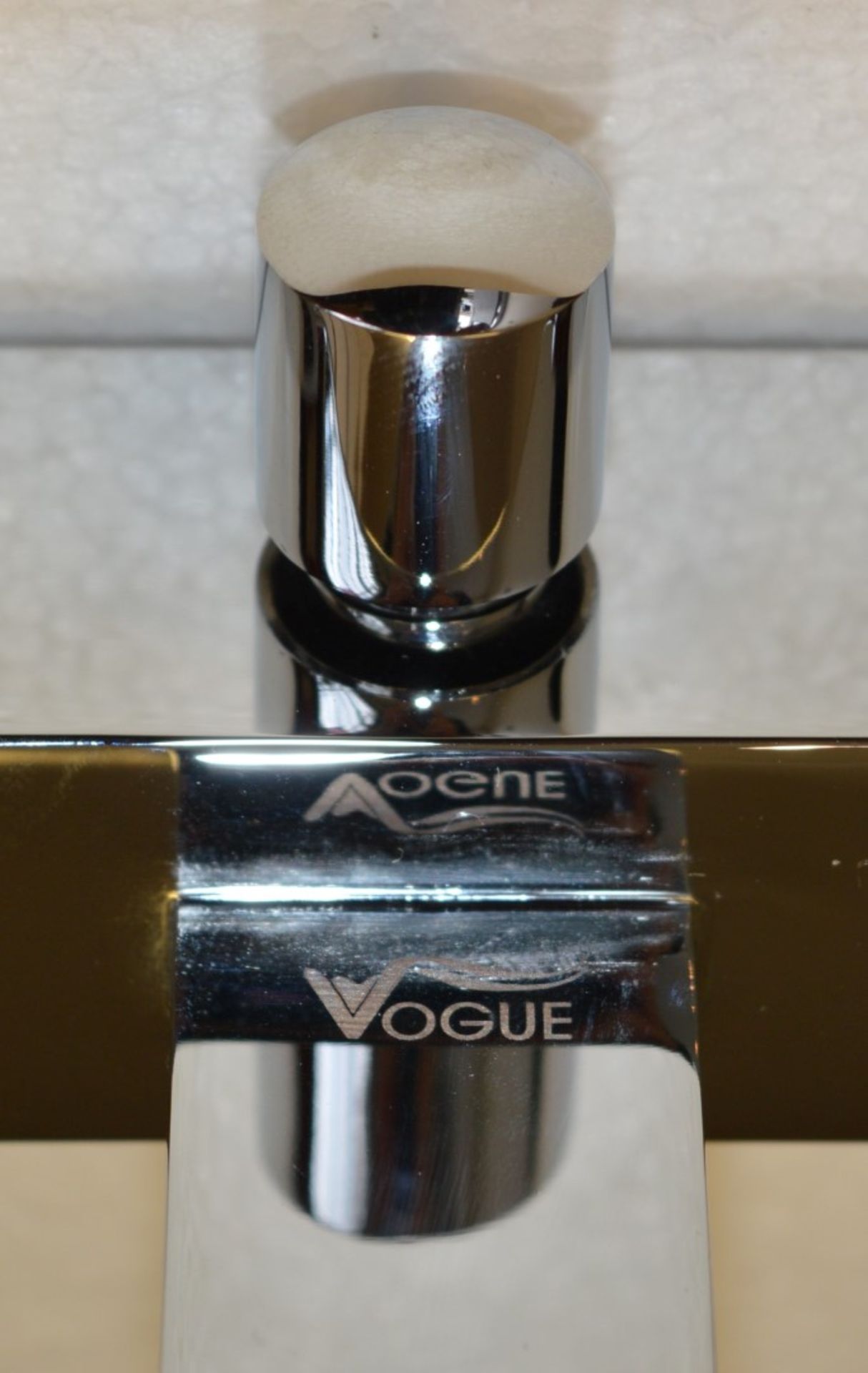 1 x Vogue Series 1 Bath Shower Mixer With Handset in Chrome - Modern Bath Mixer Tap in Bright Chrome - Image 7 of 8