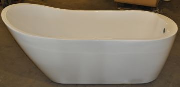 1 x Arruba Designer Modern Freestanding Bath - 1680 mm - Perfect For The Modern Home - Will