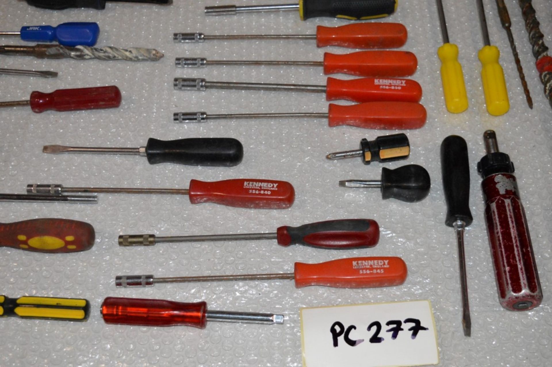54 x Various Hand Tools Iincluding Screwdrivers, Saws, Bores, Drill Bits, Allen Keys, Hex Head Screw - Image 3 of 15