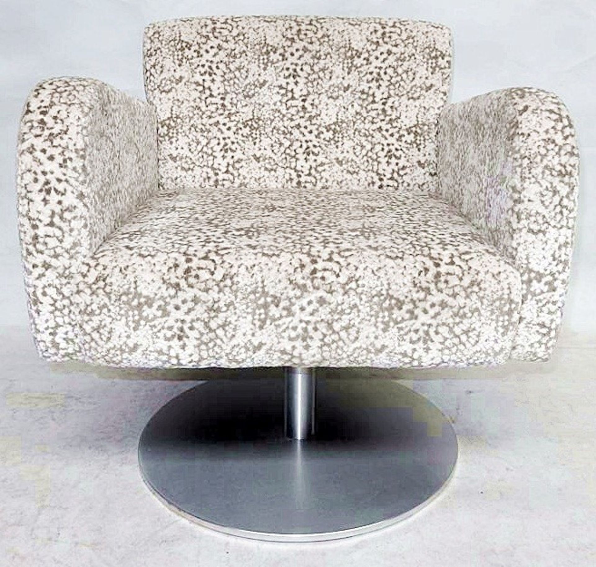 1 x Small Bespoke Swivel Chair - Upholstered In A Rich Mottled Chenille - Dimensions: W x H x D cm -