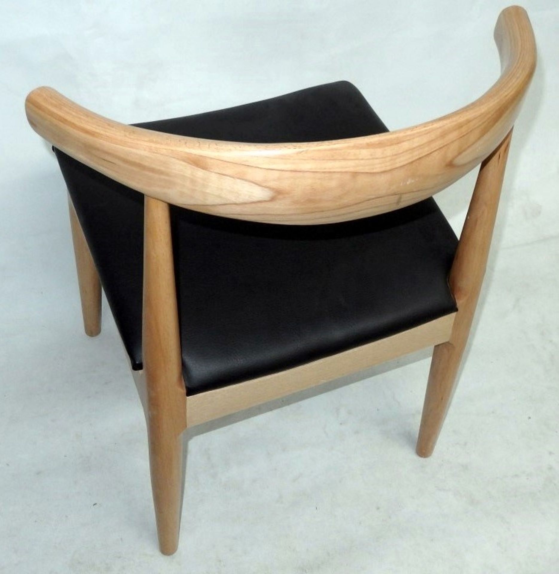 1 x Curved Back Wooden Chair With Leather Upholstered Seat - Dimensions: W47 x D45 x H78 cm - Ref: - Image 4 of 6