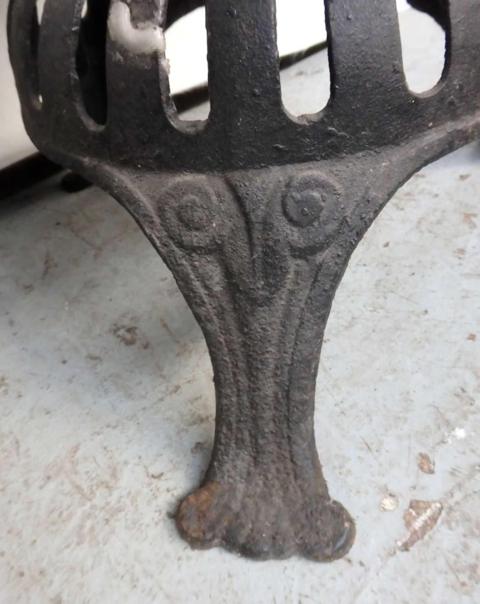 1 x Reclaimed Antique Cast Iron SAMOVAR / TEA URN - Dimensions: H70, Diameter 48cm - Ref VI004 - - Image 7 of 8