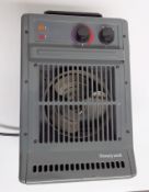 1 x Honeywell CZ-2104E Metal Fan Heater - Dimensions: 26 x 19 x 44 cm, Weight: 3.9 Kg - Recently