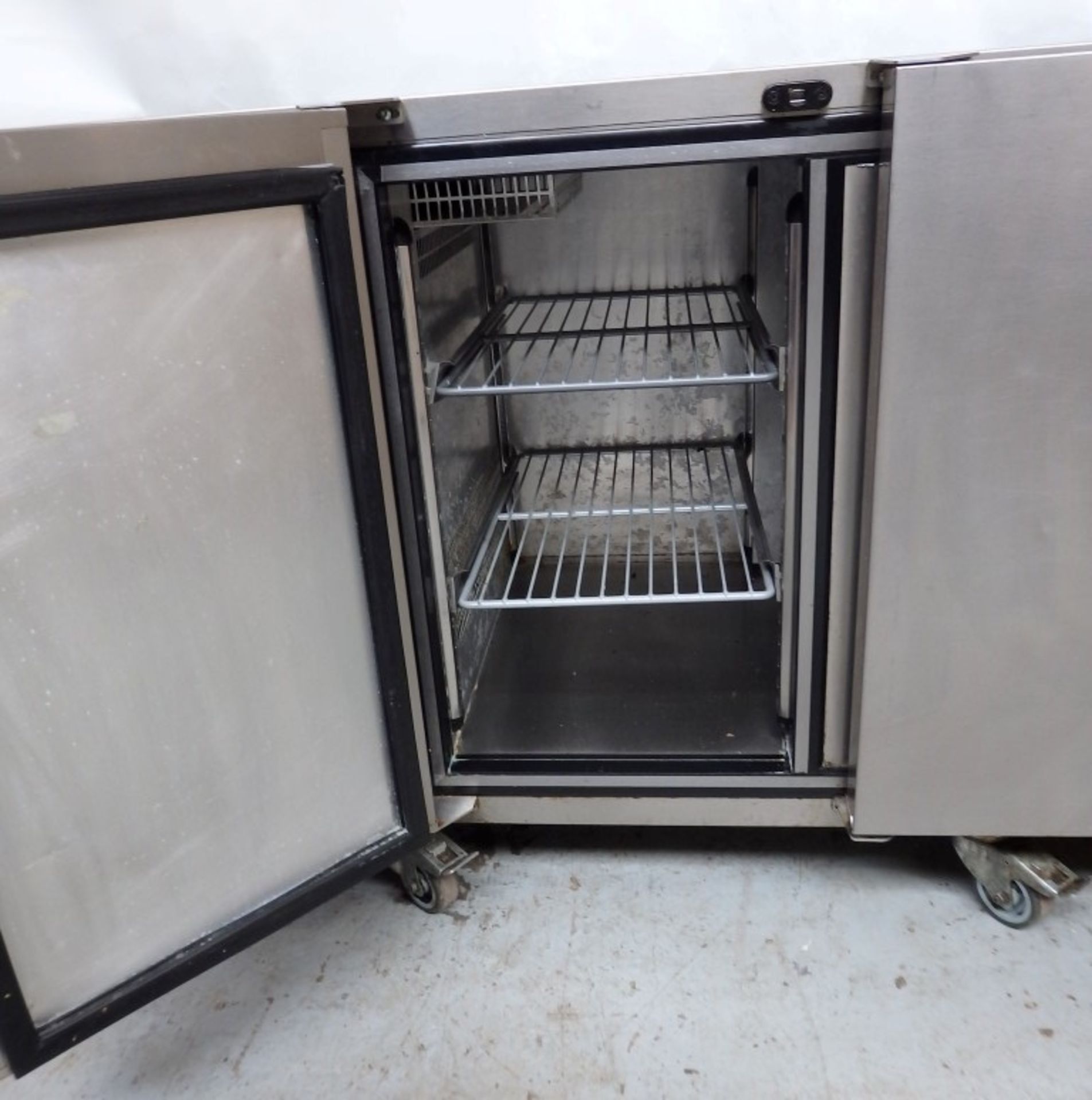 1 x FOSTER Commercial Undercounter Refrigerator With 3-Door Storage, Drawer And Stainless Steel - Image 11 of 13