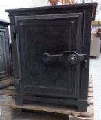 1 x Reclaimed Antique Cast Iron Oven - Features A Sturdy Locking Door and 2 Shelves - W49 x D37.5