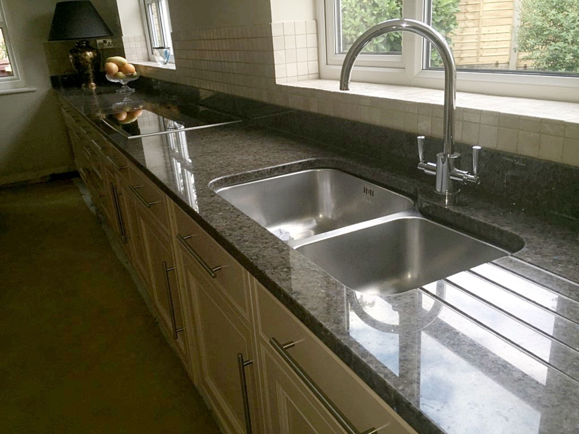 1 x Magnet Solid Wood Kitchen With Beautiful Granite Worktops, Neff and Bosch Appliances and Soft - Image 16 of 32