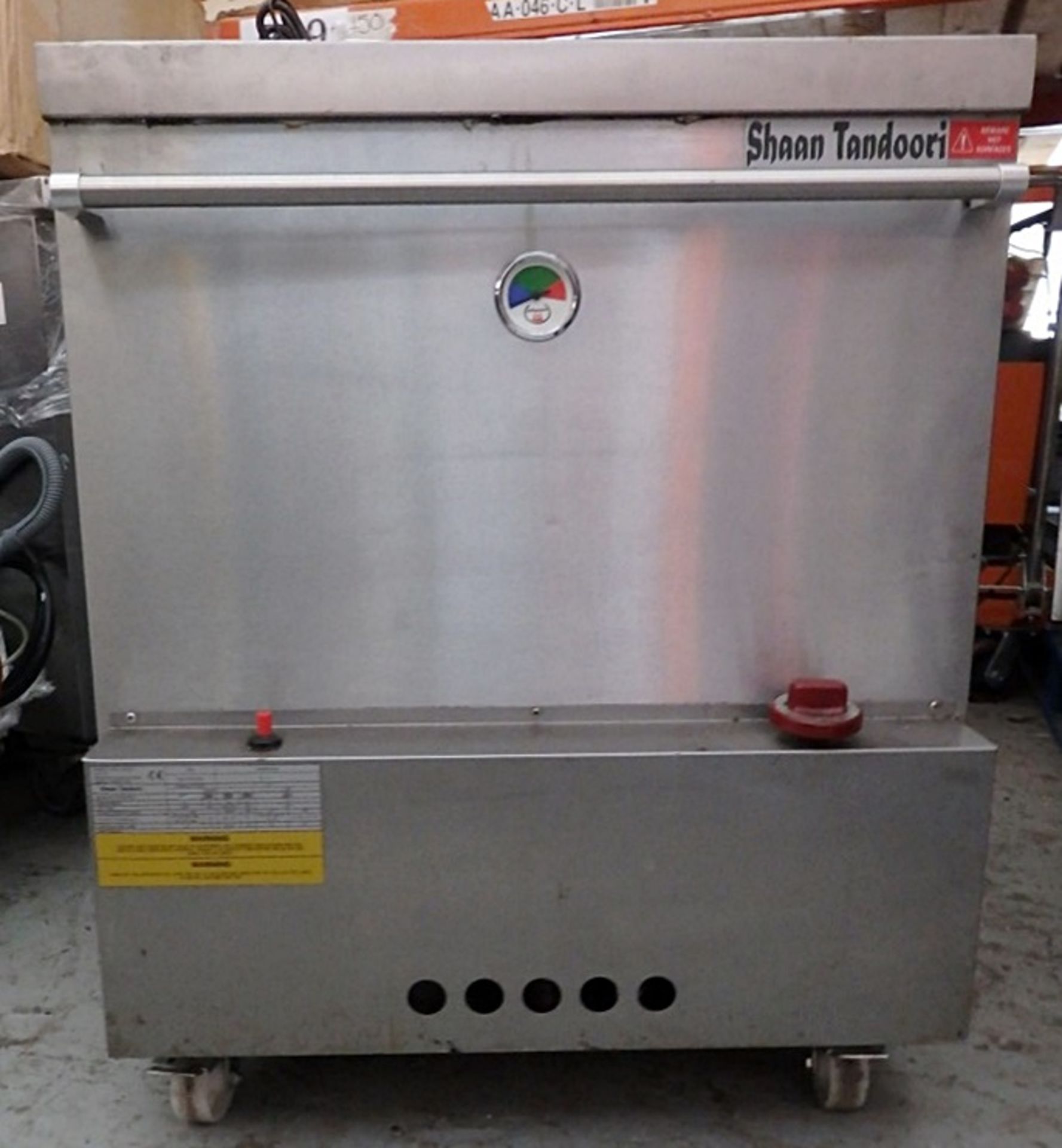 1 x Shaan Tandoori Commercial Oven - Dimensions: W71 x D76 x H86cm - Also Includes Skewers - Ref: - Image 4 of 9