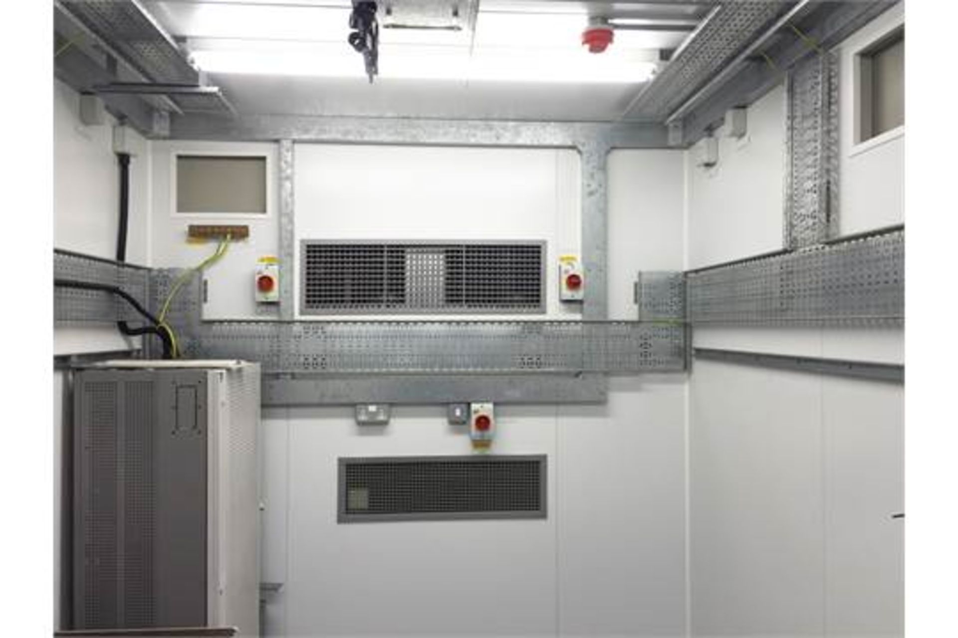 1 x Equipment Accommodation Module Portable Cabin Enclosure - Manufactured by the Elliot Group For - Image 21 of 26