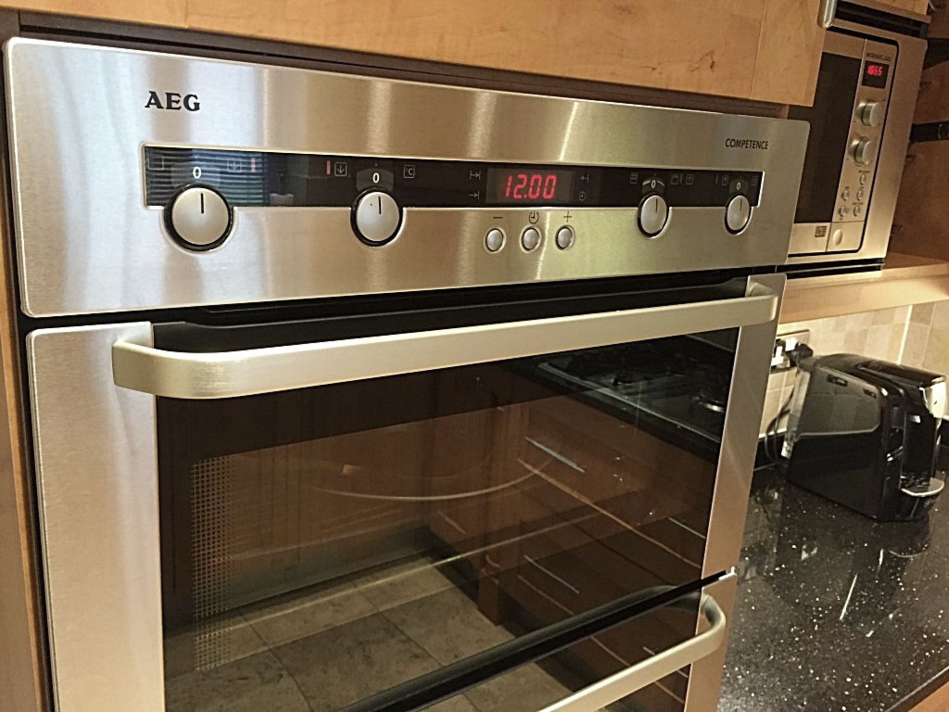 1 x Gemini Fitted Kitchen With Granite Worktops, Integrated AEG Appliances, And Utility Area - CL130 - Image 8 of 31