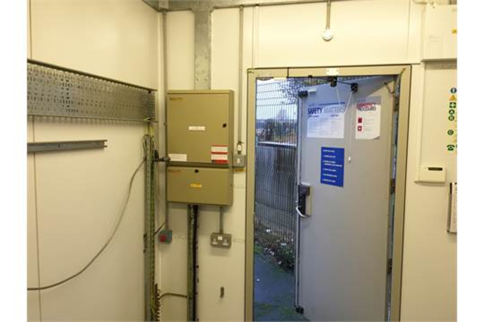 1 x Equipment Accommodation Module Portable Cabin Enclosure - Manufactured by the Elliot Group For - Image 12 of 26