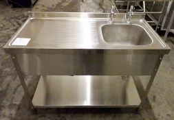 1 x Freestanding Commercial Stainless Steel Sink Unit - Dimensions: W120 x D60 x H92cm - Ref: BCE052