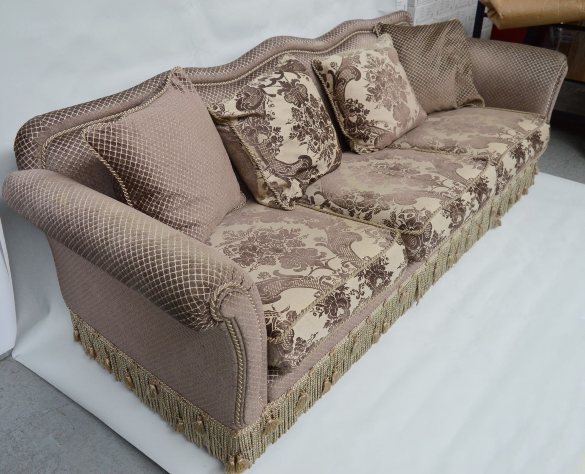 1 x Parker & Farr Abigail Special Sofa - Dimensions W240 x H87 x D89cm - Ref: 4081161 - CL087 - - Image 9 of 10