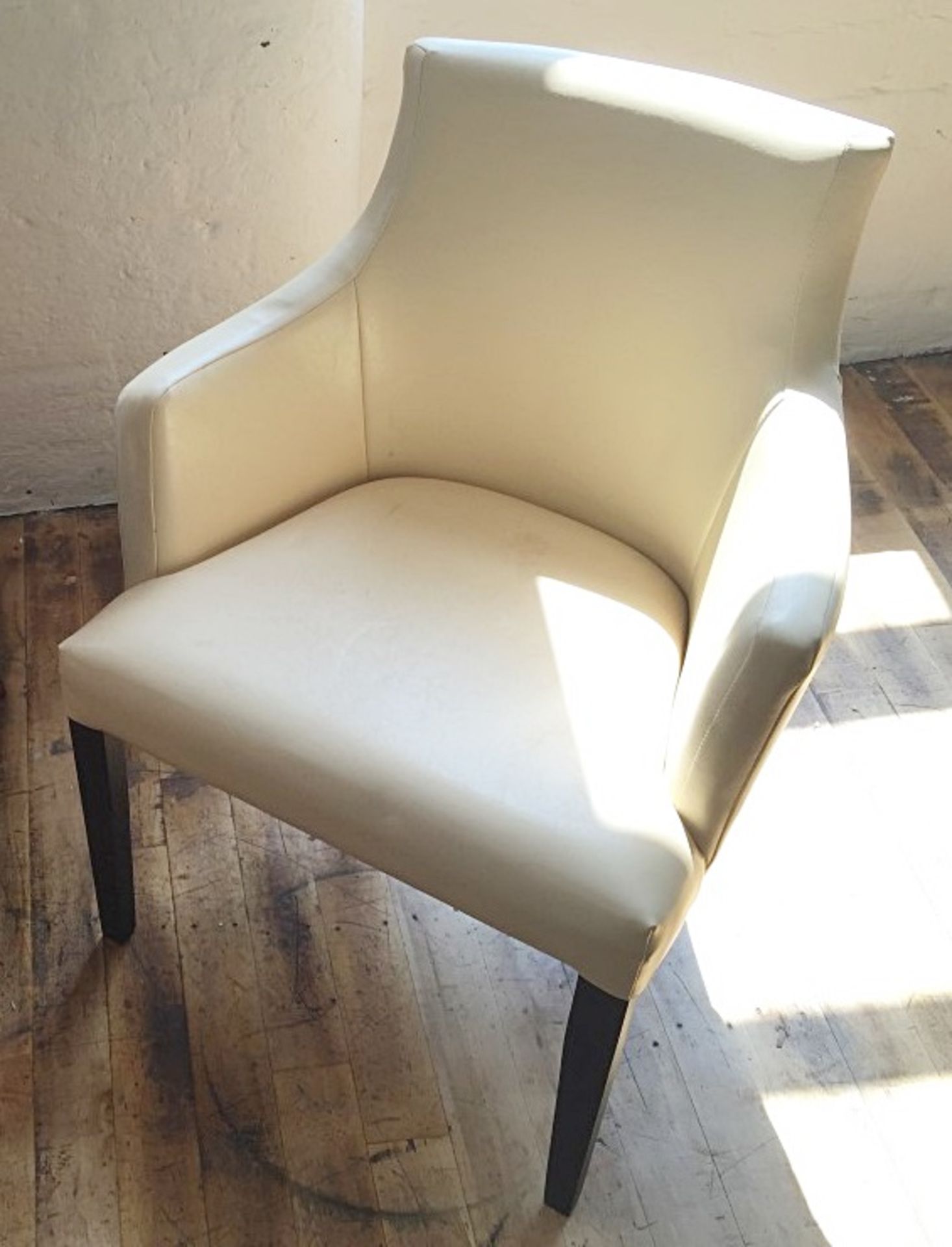 1 x Faux Leather Chair In Cream - Ref: NDE016B - CL122 - Location: Bury BL8 All furniture items - Image 3 of 4