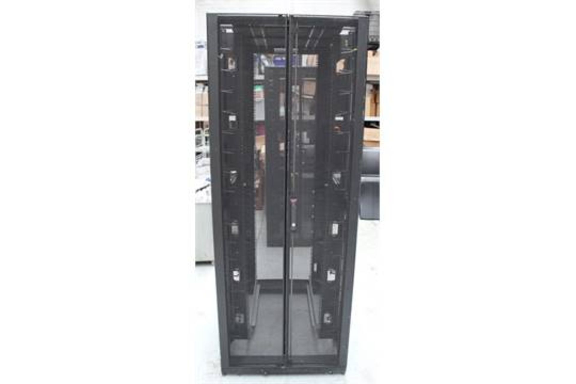 1 x APC Netshelter 42U Server Enclosure - AR3100 Black - Suitable For 19 Inch Compliant Equipment - - Image 4 of 4